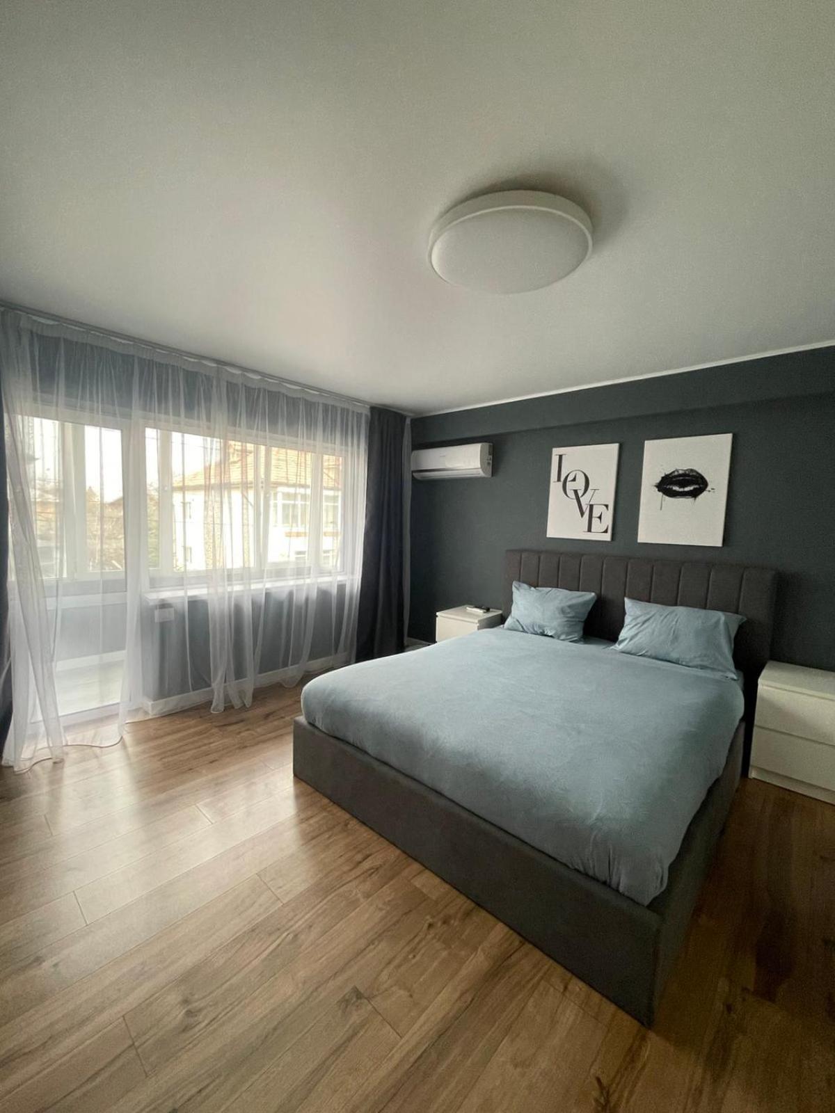 Apartment V - Ultra