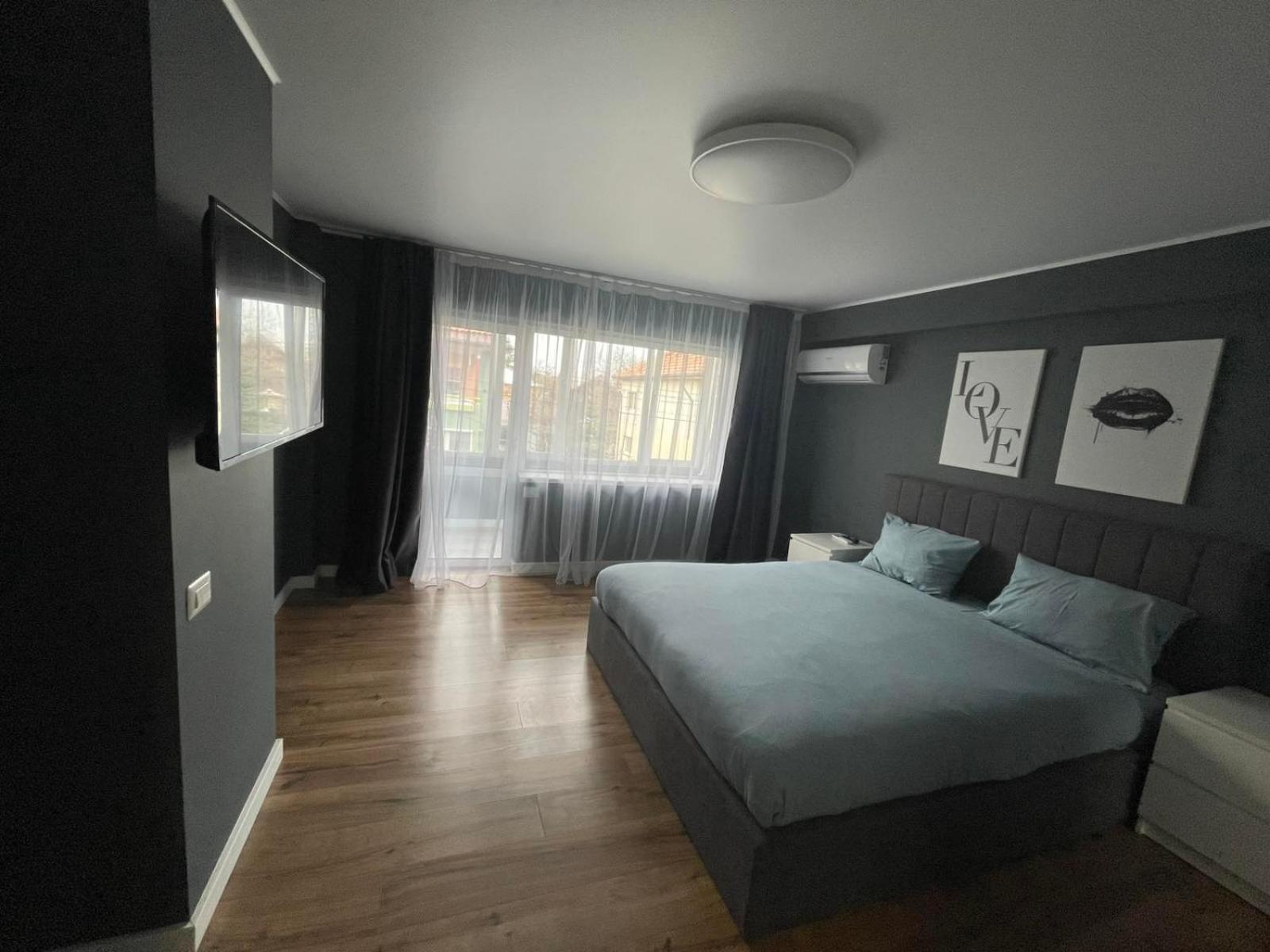 V - Ultra Apartment Otopeni